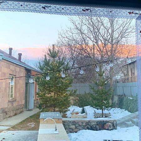 Zove Rural Cottage With Garden Views K'arashamb Luaran gambar