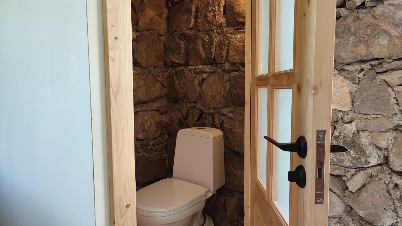 Zove Rural Cottage With Garden Views K'arashamb Luaran gambar