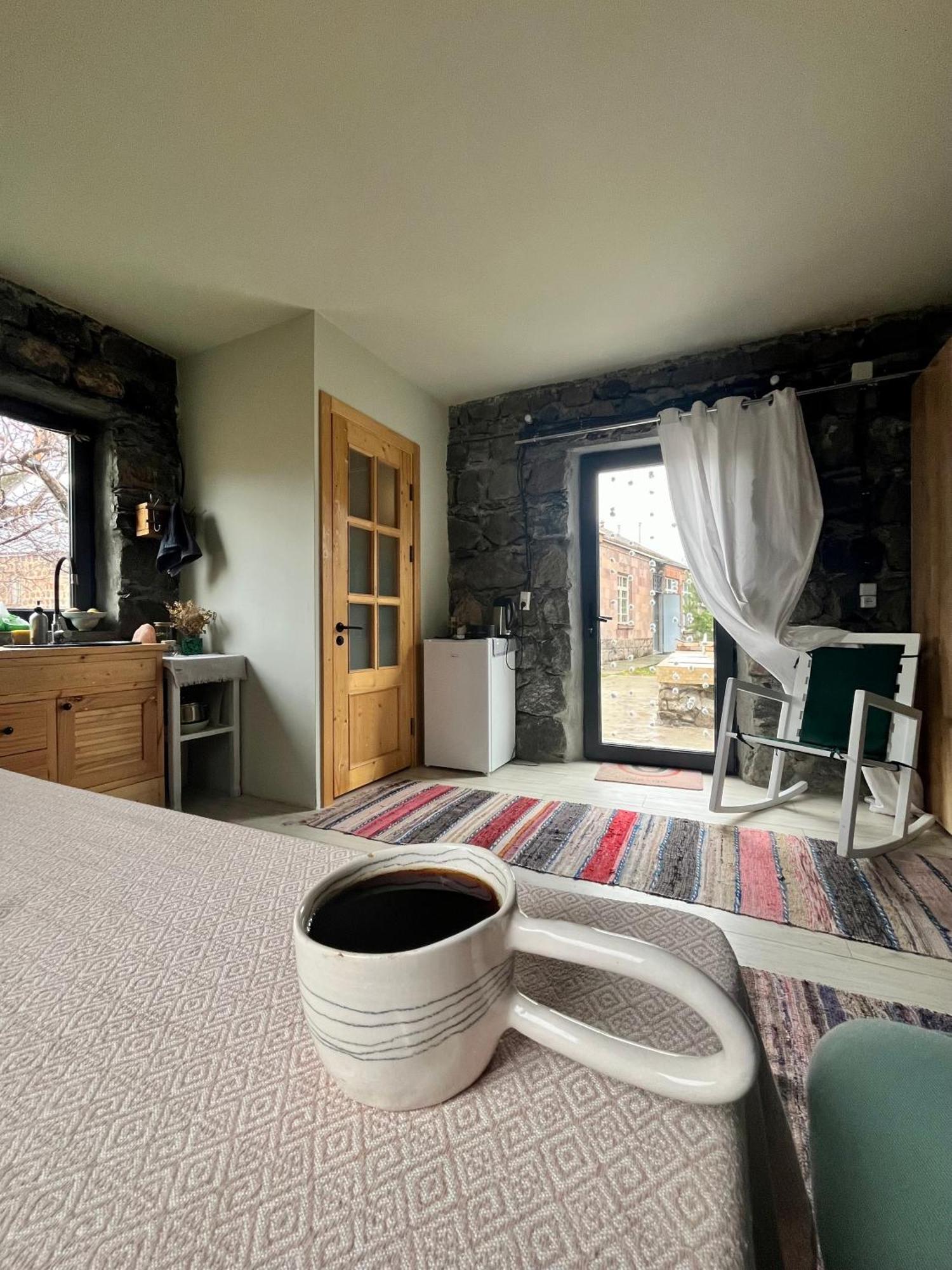 Zove Rural Cottage With Garden Views K'arashamb Luaran gambar